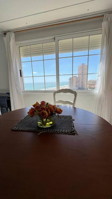 Apartamento Con Acceso Directo A La Playa Apartment Valencia Exterior photo